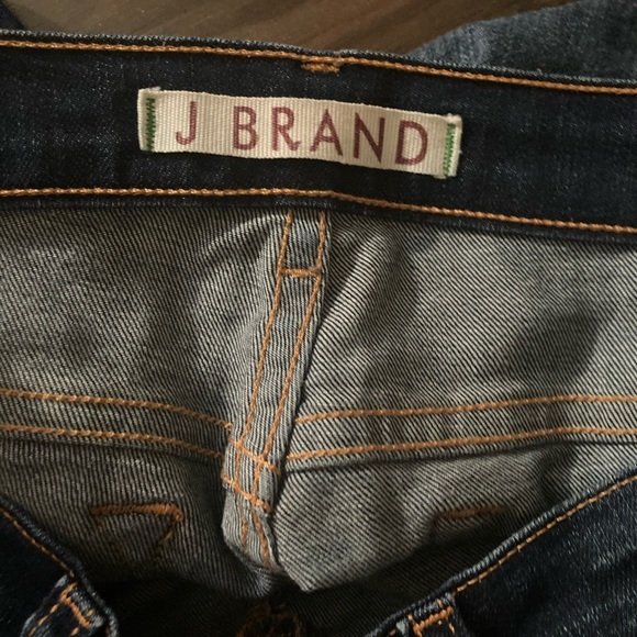 J Brand Mid Rise Skinny Leg Jeans in Dark Vintage, Size 27 - Picture 2 of 11